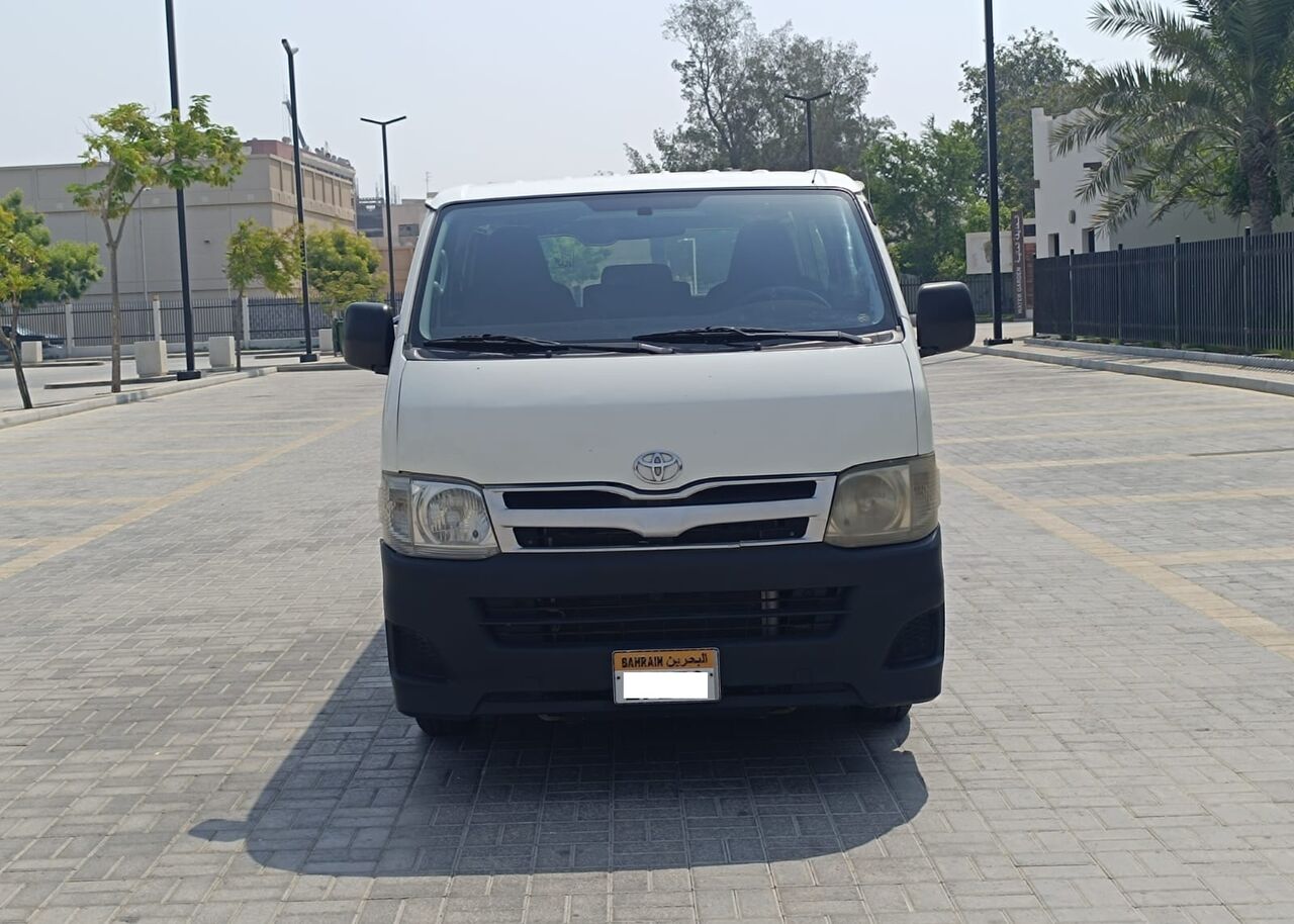 Manama, Vehicles, Cars & Trucks , BHD 3500,  TOYOTA HIACE,  2012,  Manual,  379000 KM,  16 SEATER