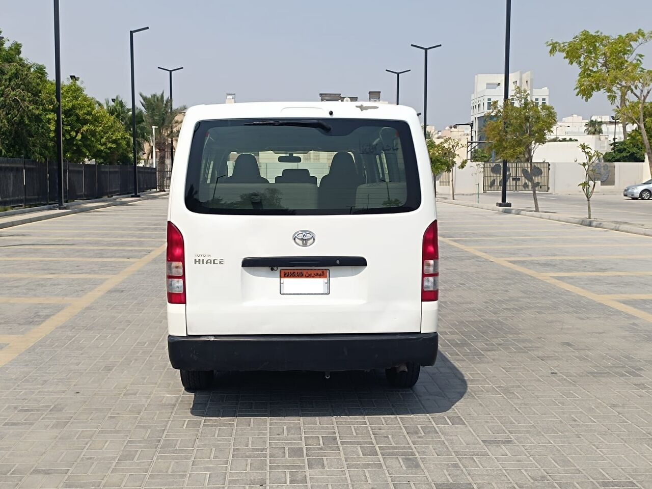 Manama, Vehicles, Cars & Trucks , BHD 3500,  TOYOTA HIACE,  2012,  Manual,  379000 KM,  16 SEATER
