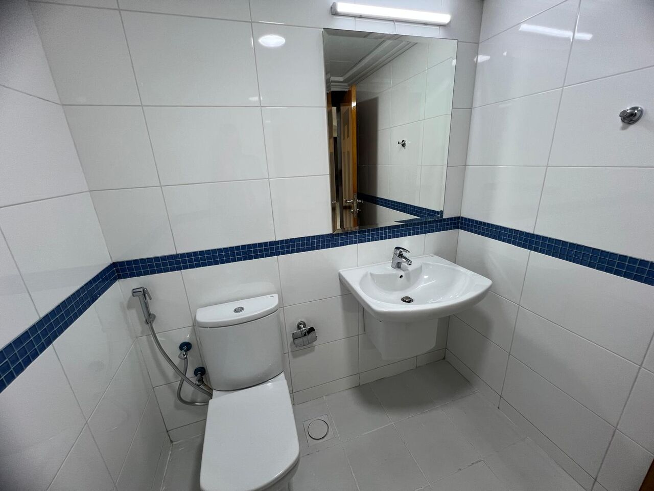 Juffair, Apartments, Flats, Houses & Villas, BHD 600/month,  Furnished,  3 BR,  3 Bedrooms Luxury Flat Fully Furnished In Juffair