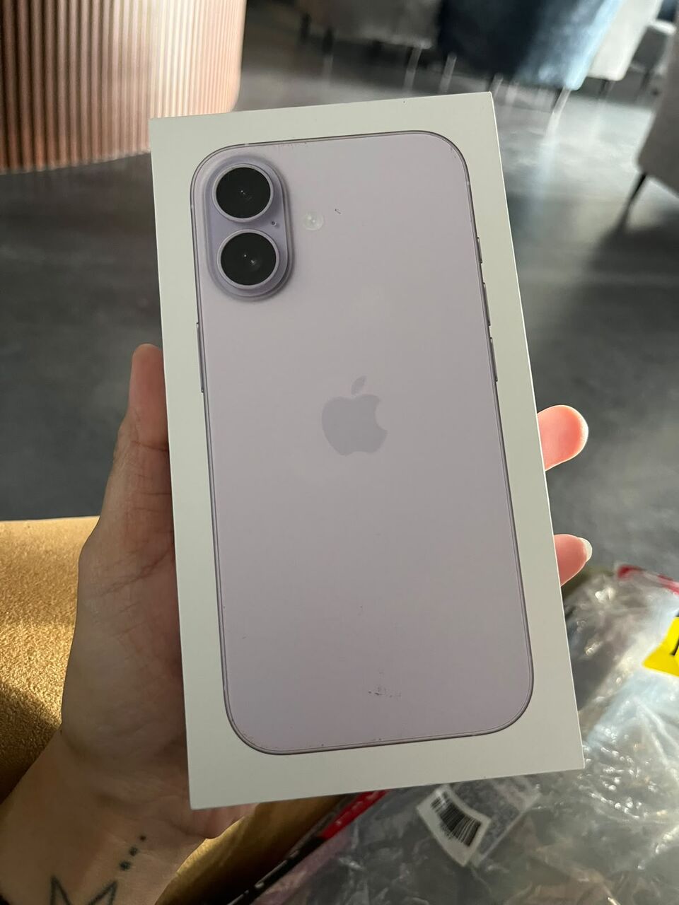 Dammam, Mobile Phones, SAR 2700,  Looking To Sell My 3month Use Iphone 17. 256GB, Purple Colour, 100% Battery Life