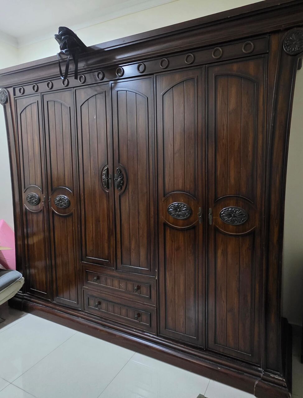 East Riffa, Furniture, BHD 60,  Complete King Size Bedroom Set With Mattress, 6-Door Wardrobe & Dressing Table
