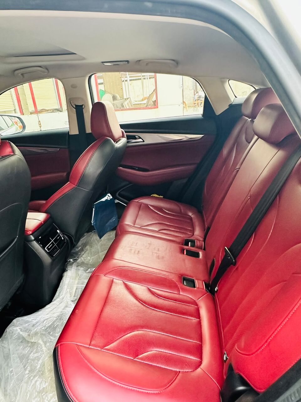 Jubail, Vehicles, Cars & Trucks , SAR 50,  Changan CS85,  2022,  Automatic,  139000 KM,  For Sale -  Silver &ndash; Excellent Condition, 139k Km, Leather Seats, Automati