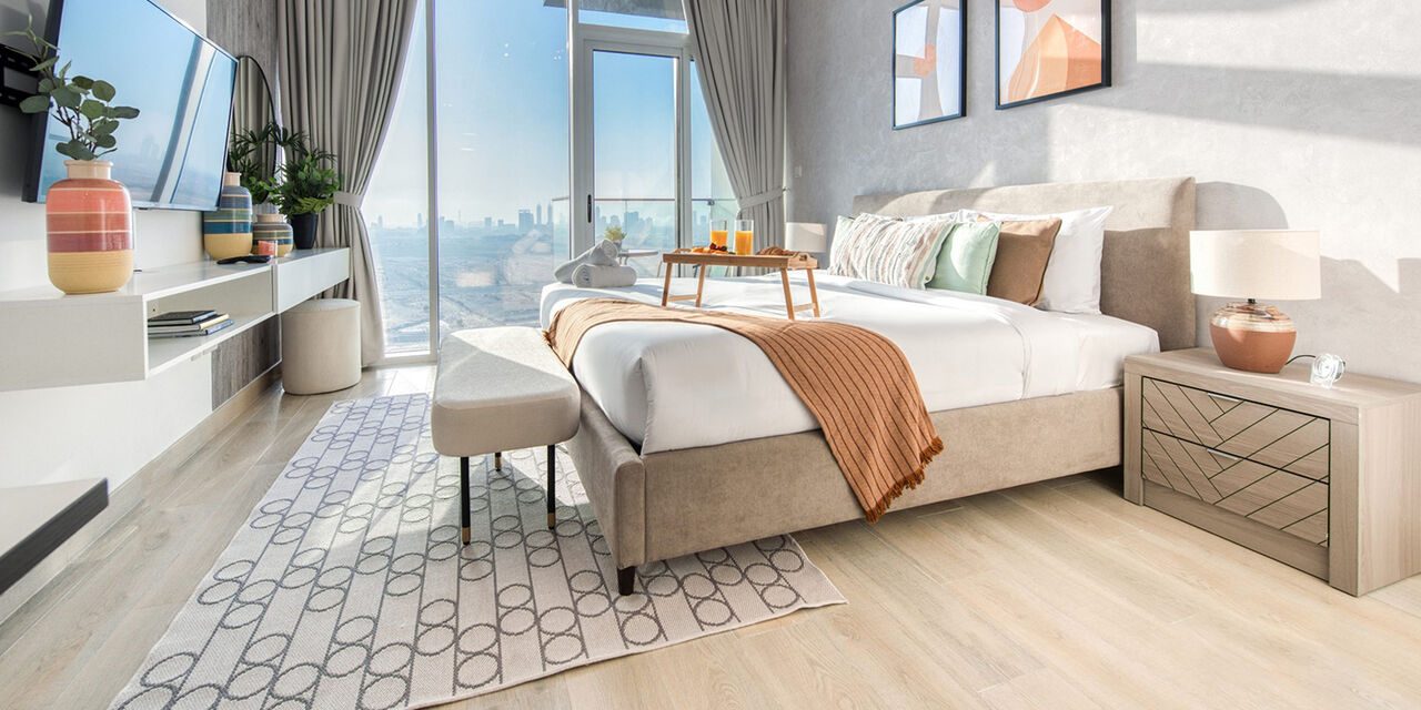 Dubai, General, AED 5500/month, Furnished, 985 Sq. Meter, Female Roommate Wanted &ndash; 2-Bedroom Apartment | J