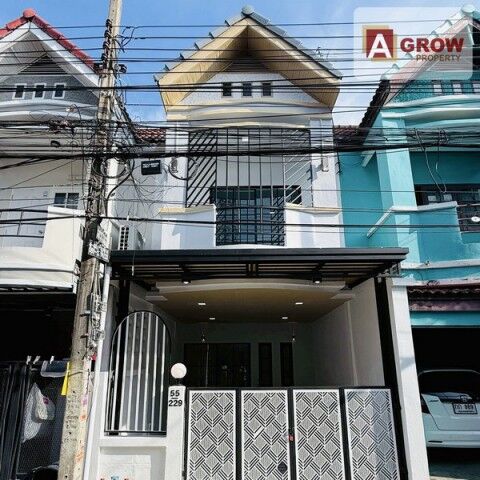 Bangkok, Real Estate For Sale, THB 2090000,  3 BR,  16 Sq. Feet,  Lert Ubon Village Phraya Suren 44, Completely Renovated House, Fully Decorated, Ready To