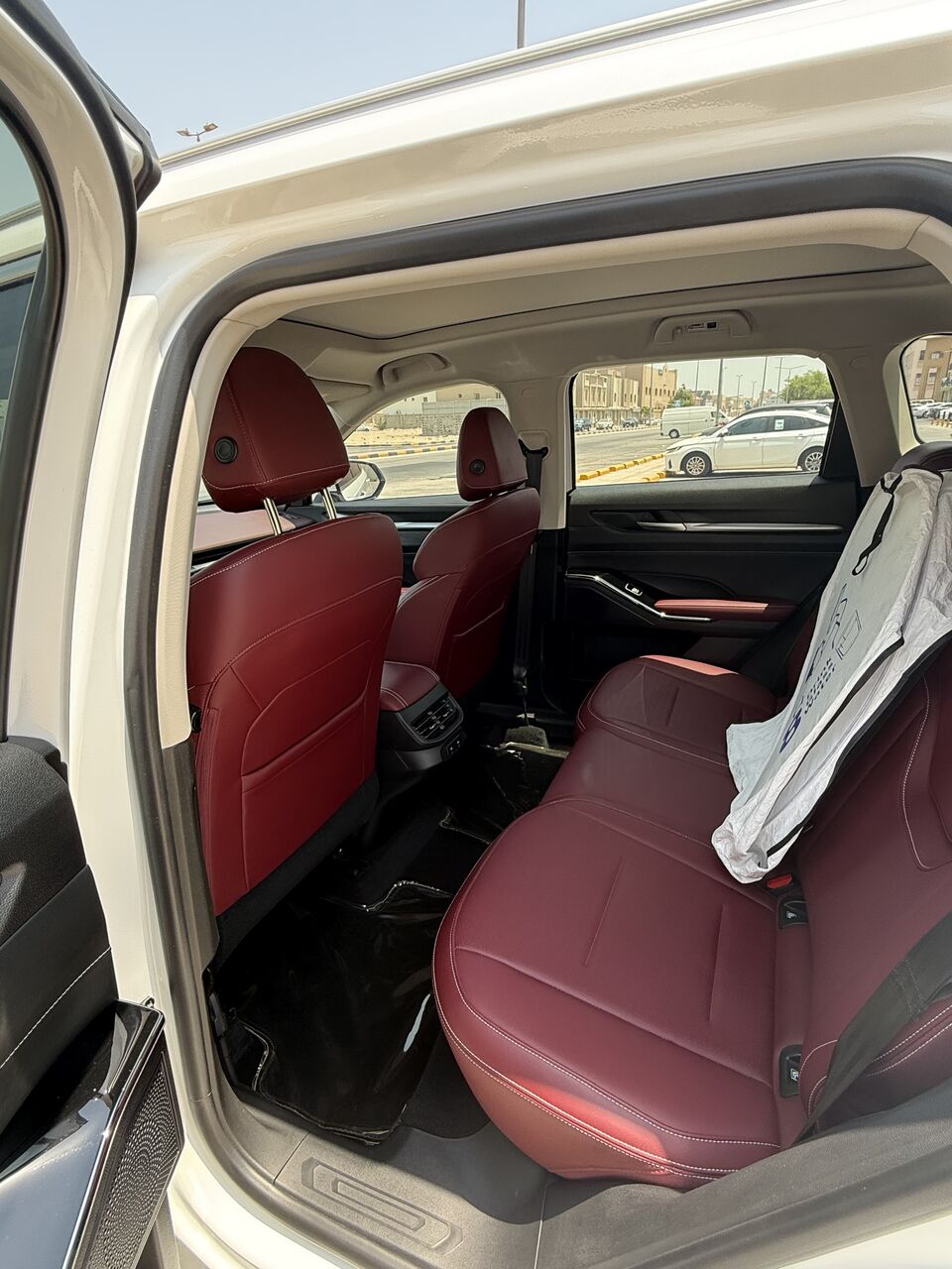Khobar, Vehicles, Cars & Trucks , SAR 66500,  Haval H6 2023,  2023,  Automatic,  33100 KM,  Full Option With Sunroof