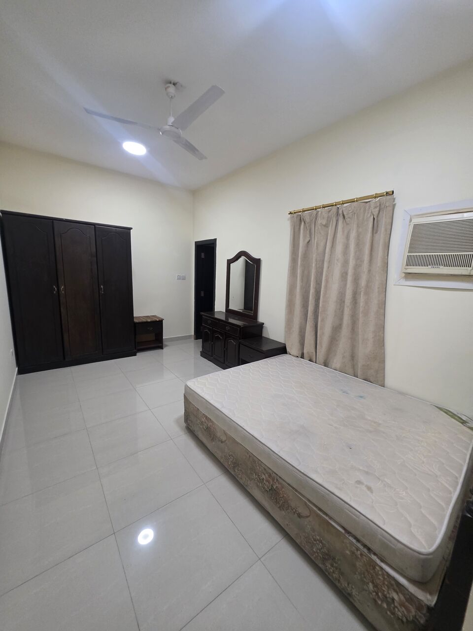 Gudaibiya, Apartments, Flats, Houses & Villas, BHD 250/month,  Furnished,  2 BR,  - Bright & Neet Furnished 2 BHK Flat With Ewa 250/BD In Gudaibiya