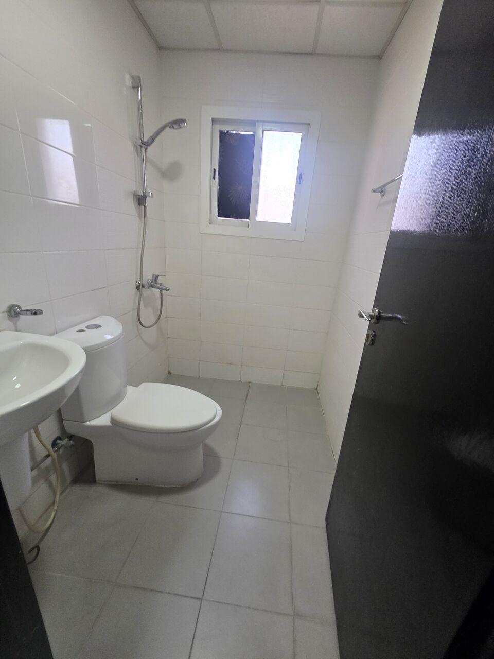 Gudaibiya, Apartments, Flats, Houses & Villas, BHD 220/month,  2 BR,  - Bright & Neet Semi Furnished 2 BHK Flat With Ewa 220/BD In Gudaibiya