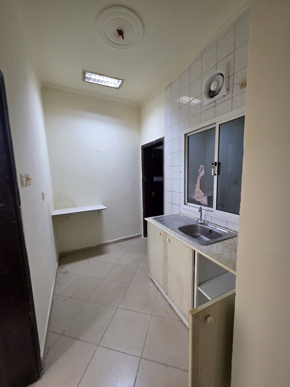 Gudaibiya, Apartments, Flats, Houses & Villas, BHD 130/month,  Studio,  Semi Furnished Studio Flat With Unlimited Ewa @135 BD In Gudaibiya