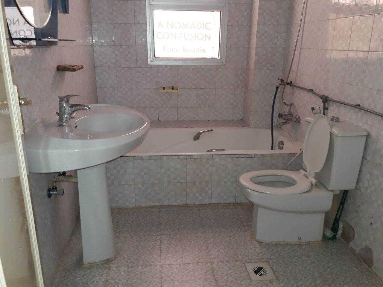 Gudaibiya, Apartments, Flats, Houses & Villas, BHD 170/month,  2 BR,  # 2  BEDROOMS,2  BATHROOM,HALL, KITCHEN,FLAT FOR RENT IN GUDAIBIYA NEAR TO ROZANA HOTEL#