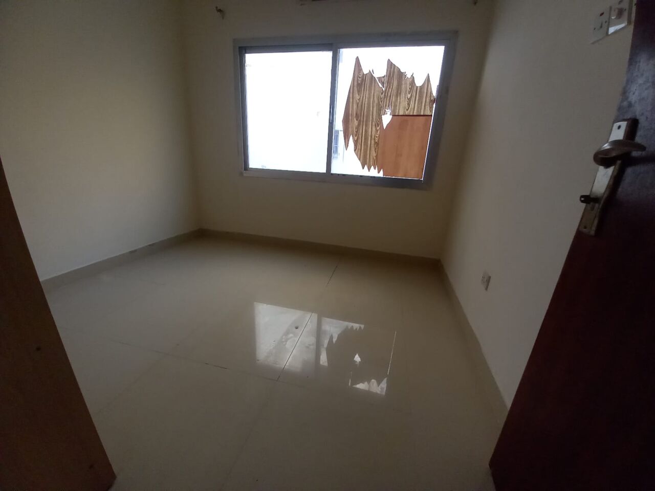 Salmaniya, Apartments, Flats, Houses & Villas, BHD 140/month,  2 BR,  # 2 BEDROOMS,1 BATHROOM,HALL,KITCHEN,FLAT FOR RENT IN SALMANIYA -140/BD #