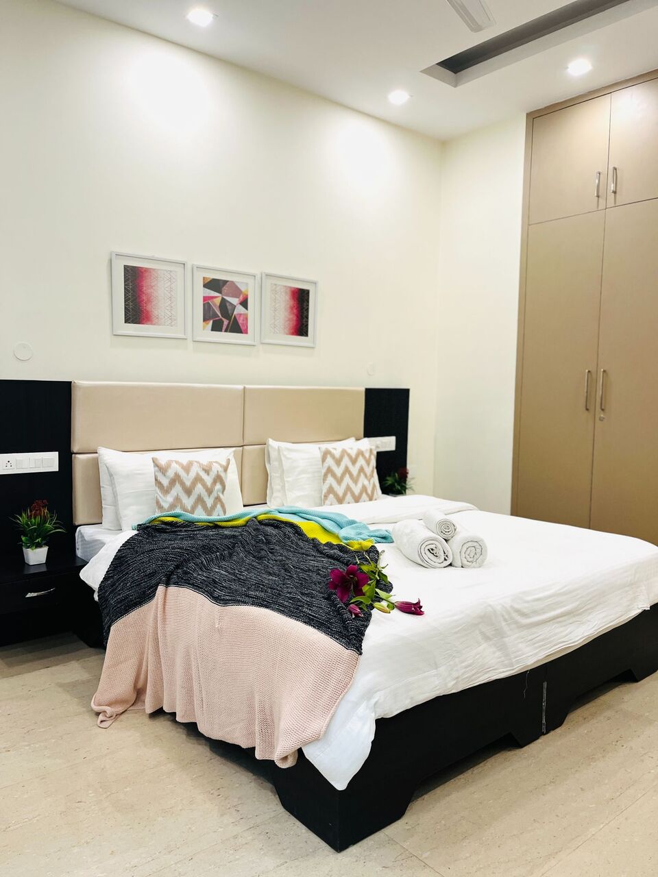 Gurgaon, Apartments, Flats, Houses & Villas, INR 4000/day,  Furnished,  1 BR,  450 Sq. Feet,  Olive Service Apartments Gurgaon