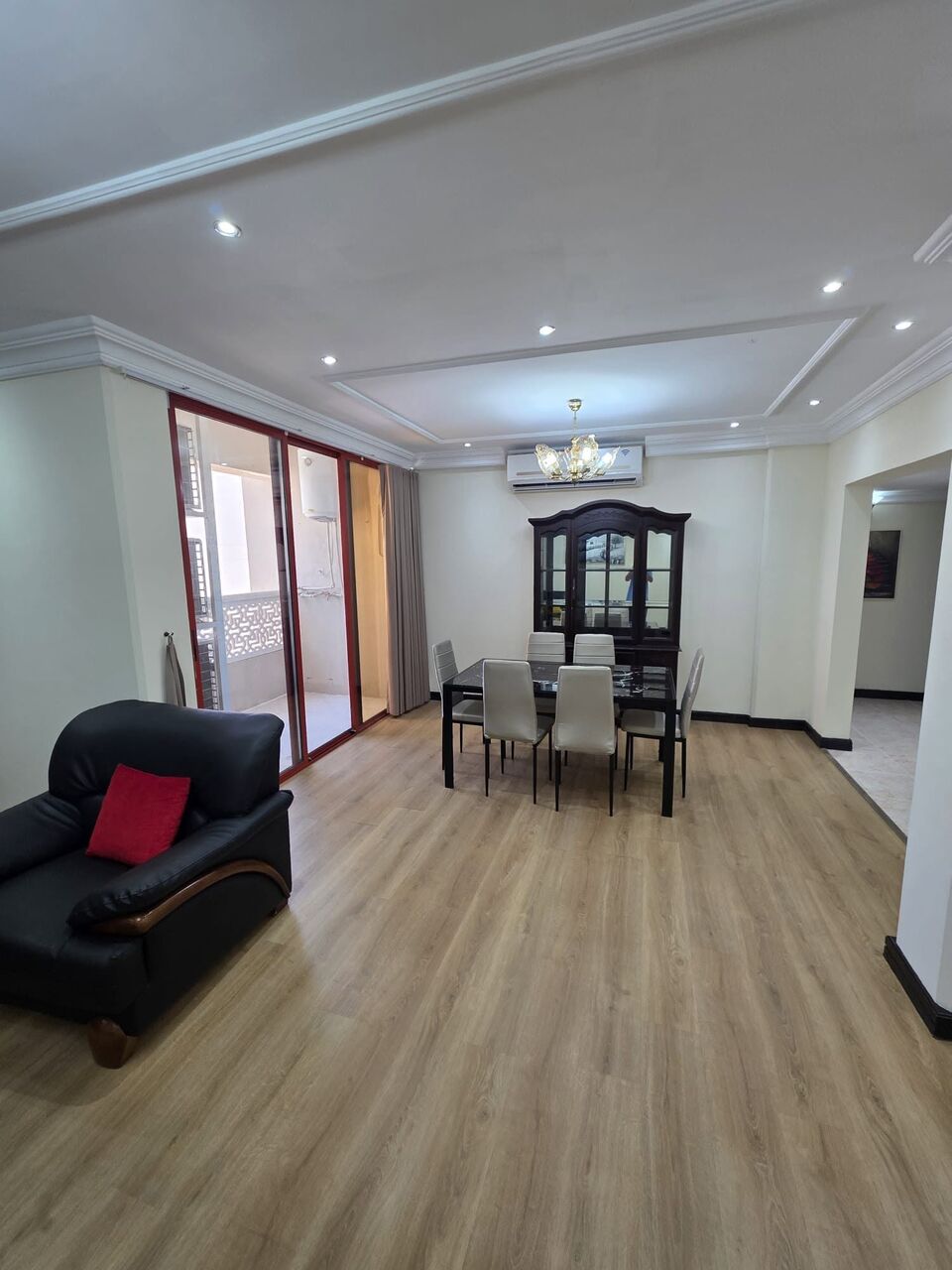Diplomatic Area, Apartments, Flats, Houses & Villas, BHD 400/month,  2 BR,  Flat For Rent In Diplomatic Area With EWA