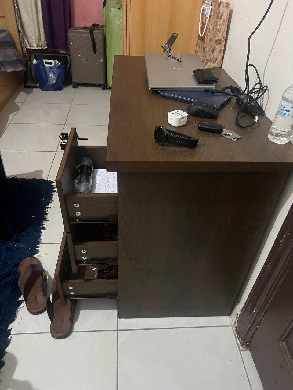 Jeddah, Furniture, SAR 410,  Almost New Table And Chair For Sale