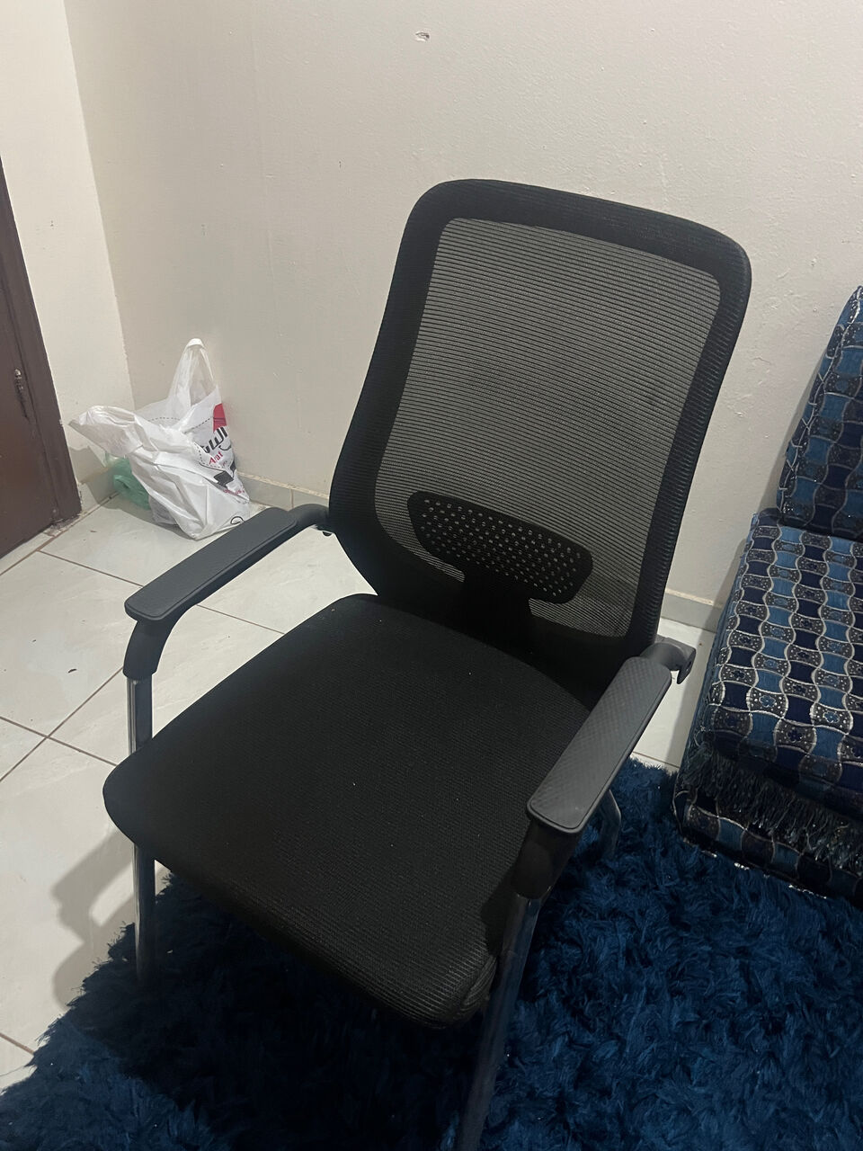 Jeddah, Furniture, SAR 410,  Almost New Table And Chair For Sale