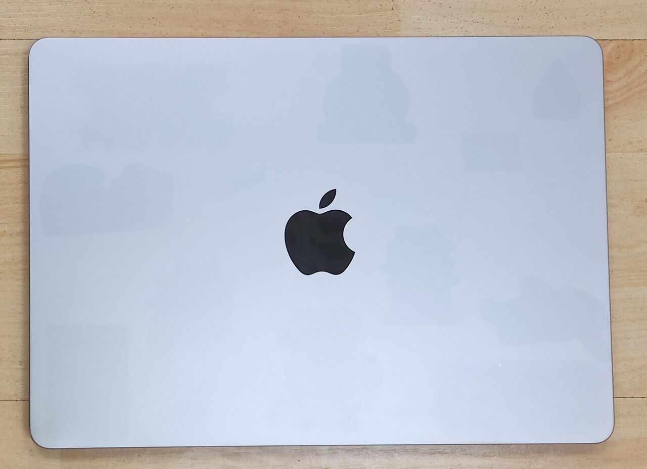 Riyadh, Computers, SAR 2399,  MacBook Air M2 13.6&rdquo; 8GB 256GB BC:66(90%)