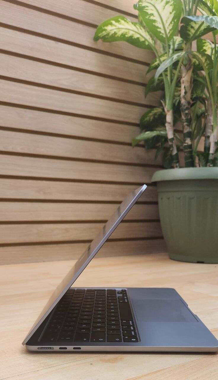 Riyadh, Computers, SAR 2399,  MacBook Air M2 13.6&rdquo; 8GB 256GB BC:66(90%)