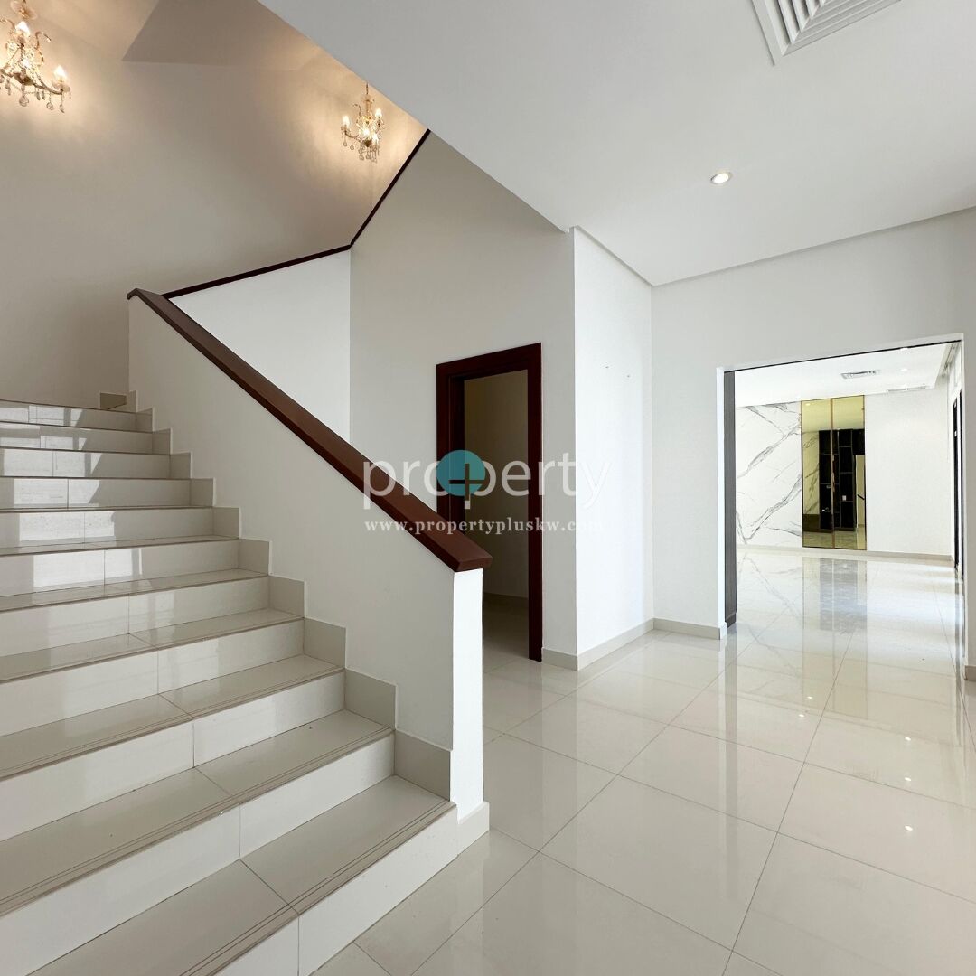 Fintas, Villas, KWD 2000,  Furnished,  Spacious Semi-Furnished Beach Villa For Rent In Fintas