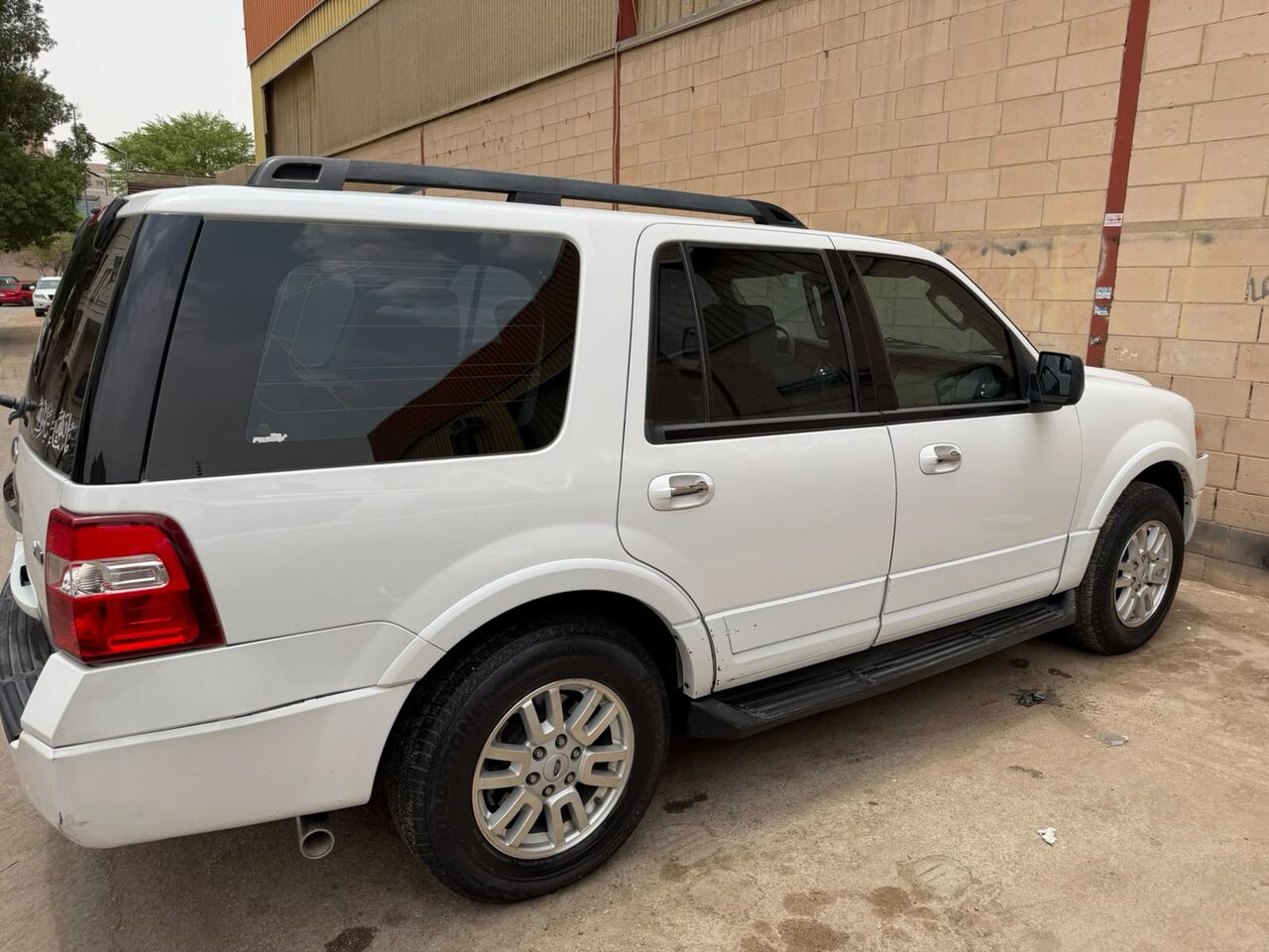Riyadh, Vehicles, Cars & Trucks , SAR 38,  ​F​ORD EXPEDITION (XLT),  2013,  Automatic,  178000 KM,  ​F​ORD EXPEDITION