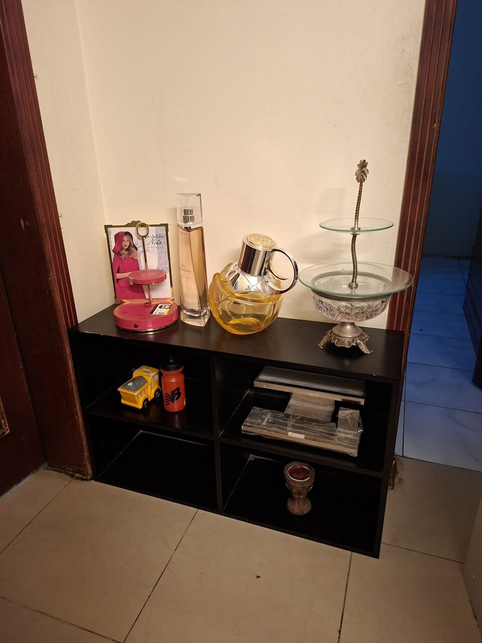Gudaibiya, Household Items, BHD 12,  Showcase, Drawer, Tv Stand ,study Table , Gas Stove
