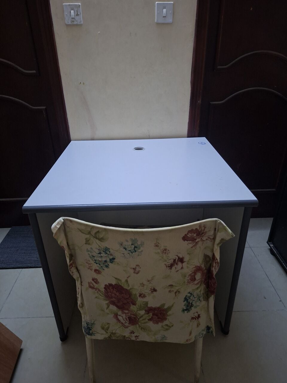 Gudaibiya, Household Items, BHD 12,  Showcase, Drawer, Tv Stand ,study Table , Gas Stove