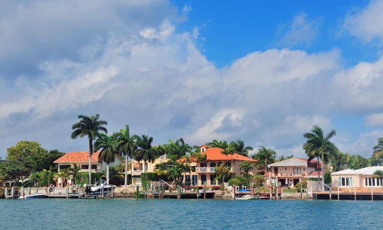 New York, Appliances, Homes In Sarasota Florida | Find Your Perfect Home Today