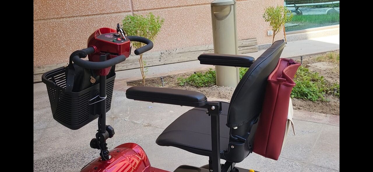 Hofuf, Bicycles, SAR 2000,  4 Wheel Mobility Scooter