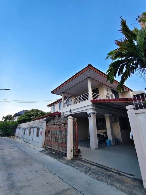 Bangkok, Real Estate For Sale, THB 12900000,  4 BR,  98 Sq. Feet,  2-storey Detached House For Sale, 98 Sq M, Soi Lat Phrao 64, Convenient Travel To Lat