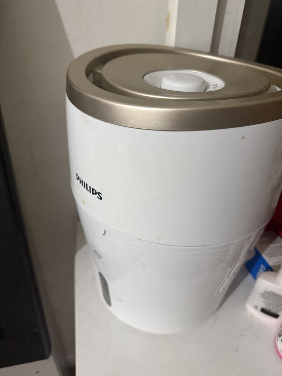 Riyadh, Appliances, SAR 250,  For Sale: Philips Air Purifier 2000 Series
