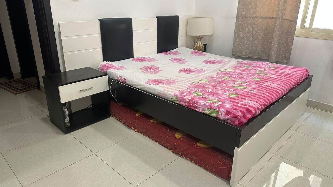 West Riffa, Furniture, BHD 200,  Bed Set Bed With Side Tables Almirah And Dressing Table With Stool