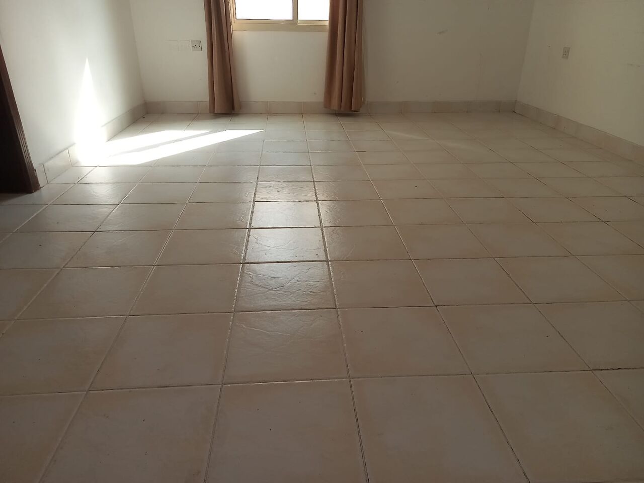 Busaiteen, Apartments, Flats, Houses & Villas, # 2 BEDROOMS,2 BATHROOMS,HALL,KITCHEN,WITH A/C,CURTAIN FLAT FOR RENT -180/BD #
