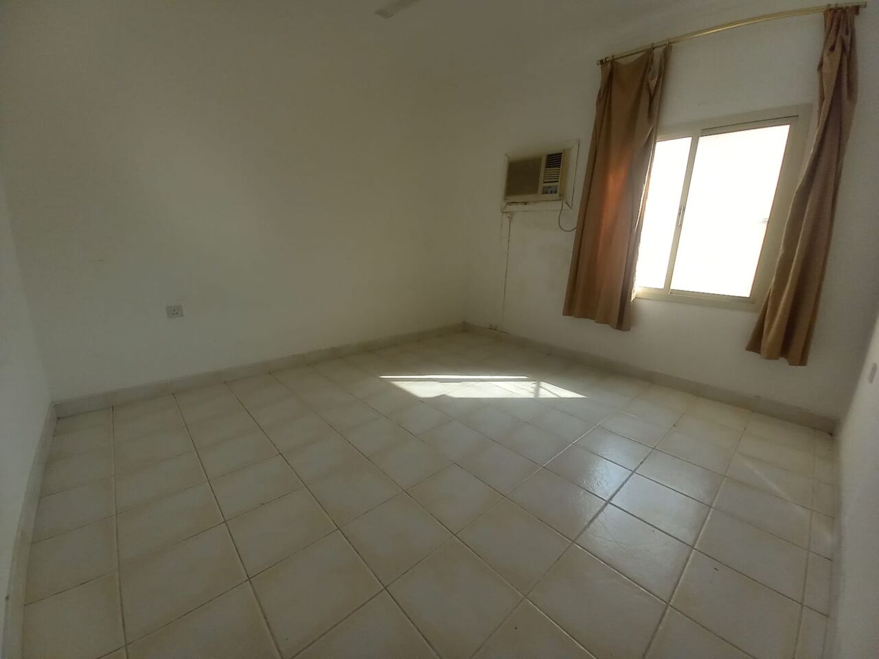 Busaiteen, Apartments, Flats, Houses & Villas, # 2 BEDROOMS,2 BATHROOMS,HALL,KITCHEN,WITH A/C,CURTAIN FLAT FOR RENT -180/BD #