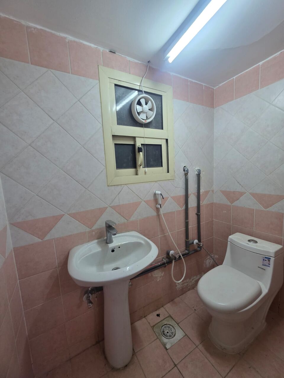 Khobar, Apartments, Flats, Houses & Villas, SAR 20000/year,  3 BR,  3  Bedrooms, A Living Room 2 Bathrooms,a Kitchen, Fast Floor Apartment Elevator Not Availa