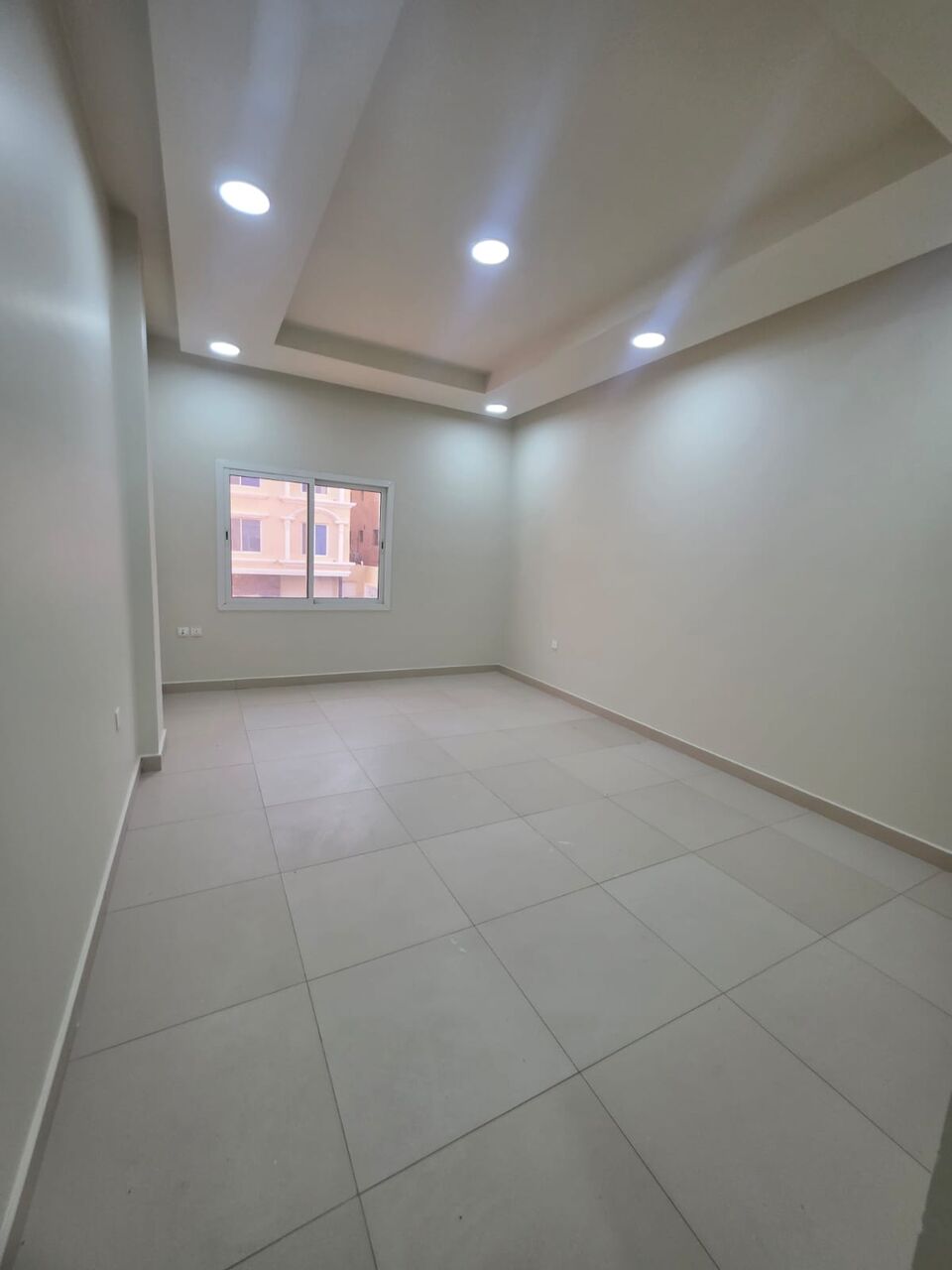 Khobar, Apartments, Flats, Houses & Villas, SAR 31000/year,  3 BR,  Consists Of:- 3 Bedrooms, A Living Room,3 Bathrooms, And A Kitchen, Fast  Floor,elevator ,