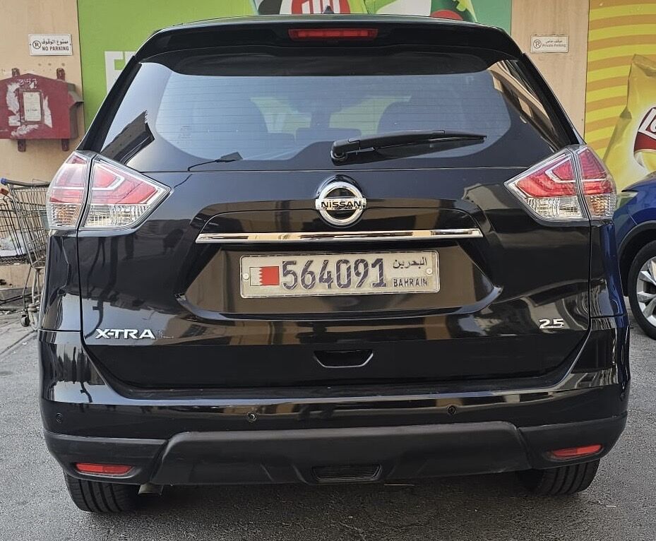 Mahooz, Vehicles, Cars & Trucks , BHD 3200,  Nissan Xtrail,  2015,  Automatic,  146000 KM,  FOR SALE:  Nissan X-Trail (Black)