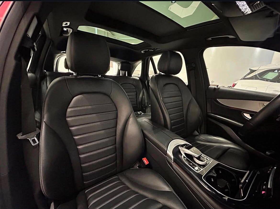 Riffa, Vehicles, Cars & Trucks , BHD 7800,  MERCEDES GLC 300,  2017,  Automatic,  220000 KM,   MODEL  FOR SALE