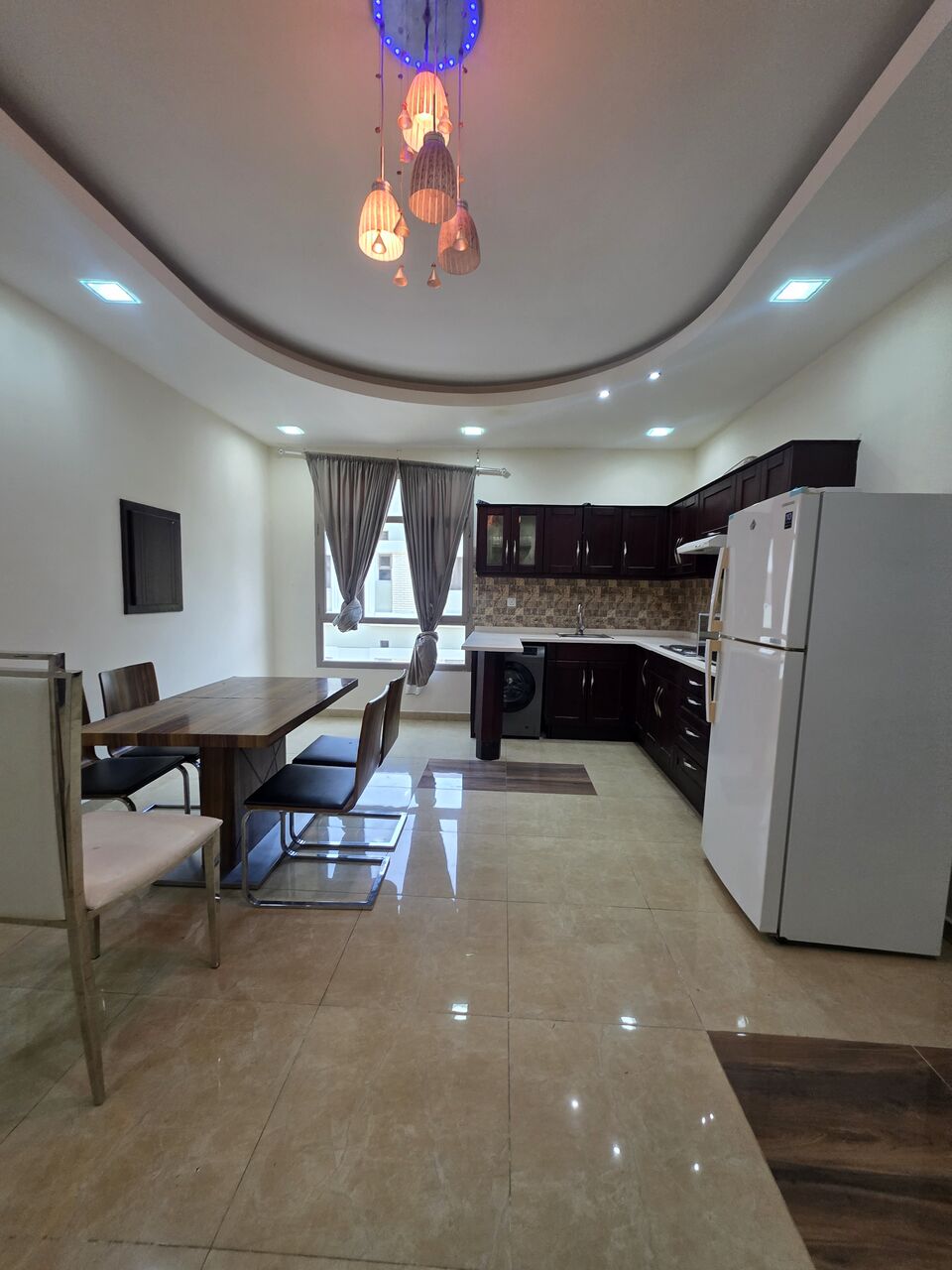 Salmaniya, Apartments, Flats, Houses & Villas, BHD 280/month,  Furnished,  2 BR,  -Very Neet & Clean Fully Furnished 2 BHK Flat With Ewa & Parking @280/BD In Salmaniya