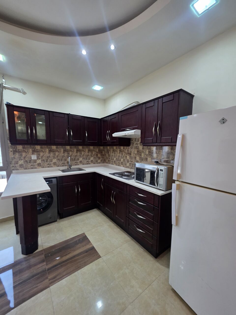 Salmaniya, Apartments, Flats, Houses & Villas, BHD 280/month,  Furnished,  2 BR,  -Very Neet & Clean Fully Furnished 2 BHK Flat With Ewa & Parking @280/BD In Salmaniya