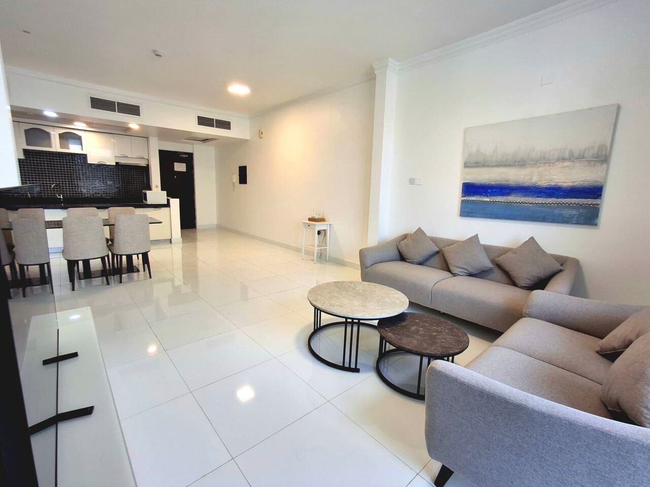 Amwaj Islands, Apartments, Flats, Houses & Villas, BHD 330/month,  2 BR,  120 Sq. Meter,  Renovated 2 BR FF Apartment With Balcony & WIFI Amwaj Island