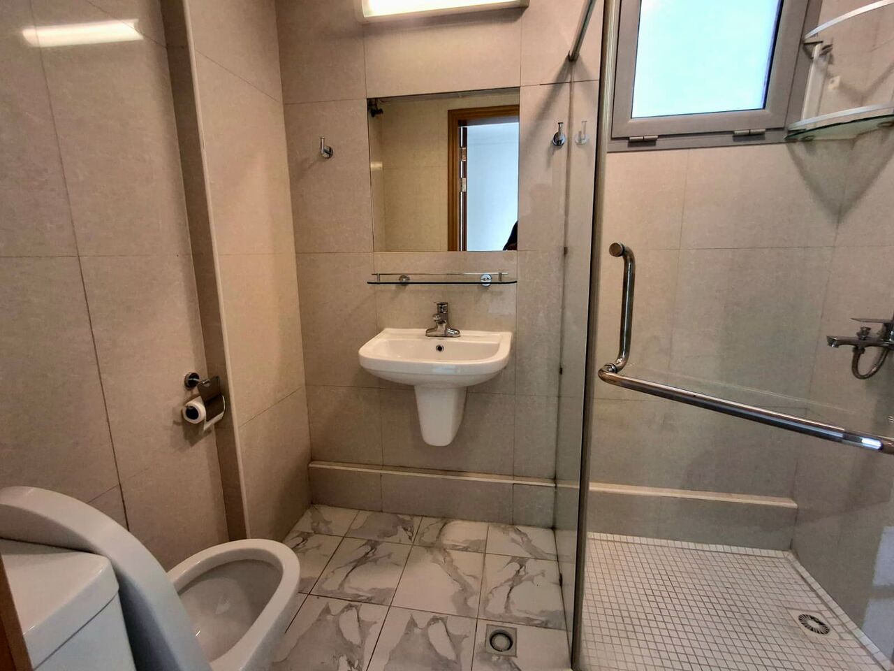 Amwaj Islands, Apartments, Flats, Houses & Villas, BHD 330/month,  2 BR,  120 Sq. Meter,  Renovated 2 BR FF Apartment With Balcony & WIFI Amwaj Island