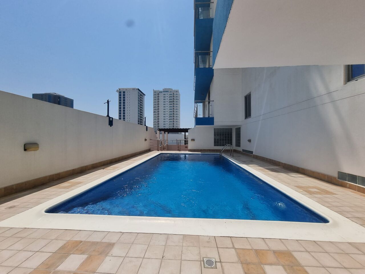 Amwaj Islands, Apartments, Flats, Houses & Villas, BHD 330/month,  2 BR,  120 Sq. Meter,  Renovated 2 BR FF Apartment With Balcony & WIFI Amwaj Island