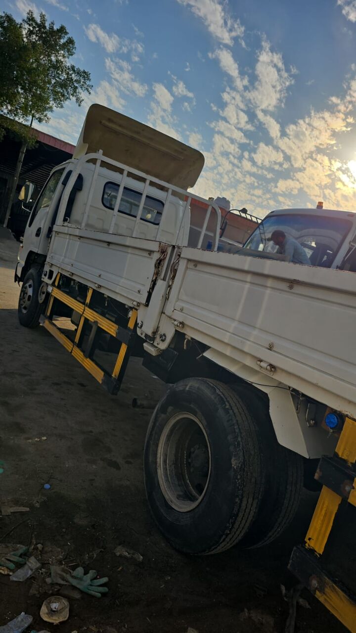 Jubail, Delivery, 5 MTR DYNA TRUCK FOR MONTHLY RENT