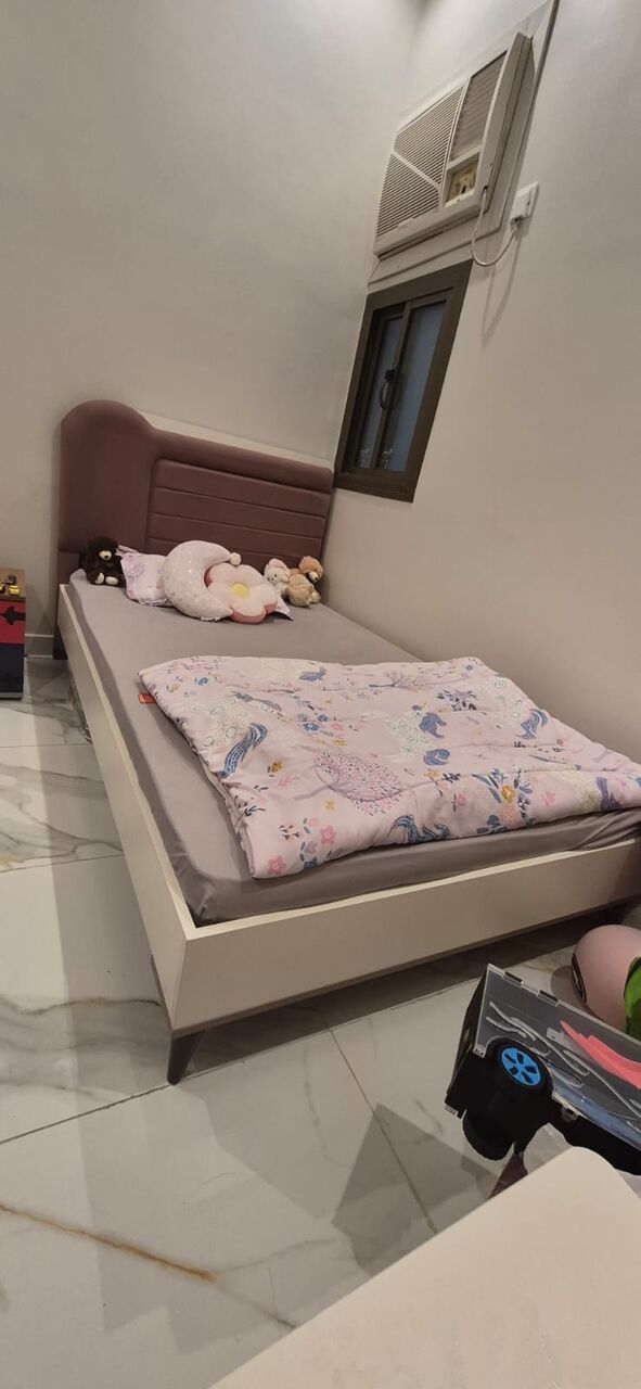 Jeddah, Furniture, SAR 800,  Kids Single Bed For Sale // سرير فردي للأطفال للبيع