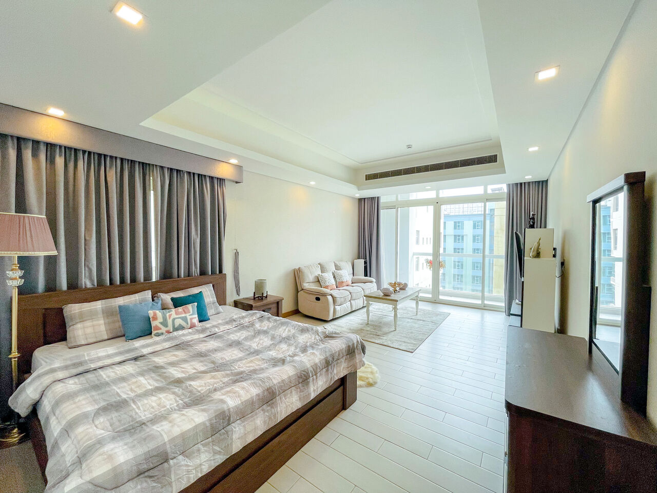 Juffair, Apartments, Flats, Houses & Villas, BHD 240/month,  Furnished,  Studio,  60 Sq. Meter,  Spacious Studio Balcony Apartment For Rent -240BD/Month