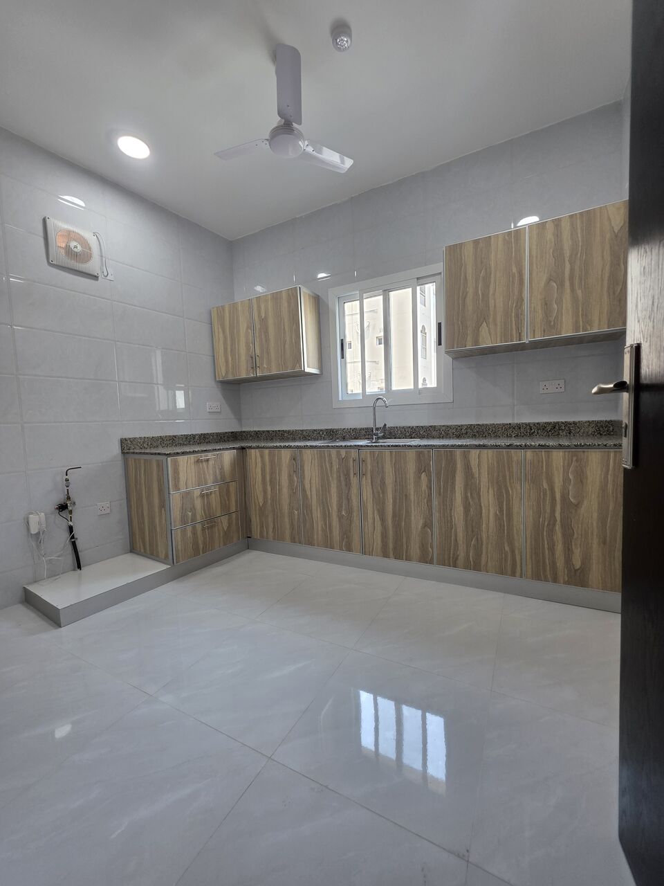 Adliya, Apartments, Flats, Houses & Villas, BHD 240/month,  2 BR,  @2BATHROOM Hall Kitchen Without Electricity Balcony Car Parking Brand New Building