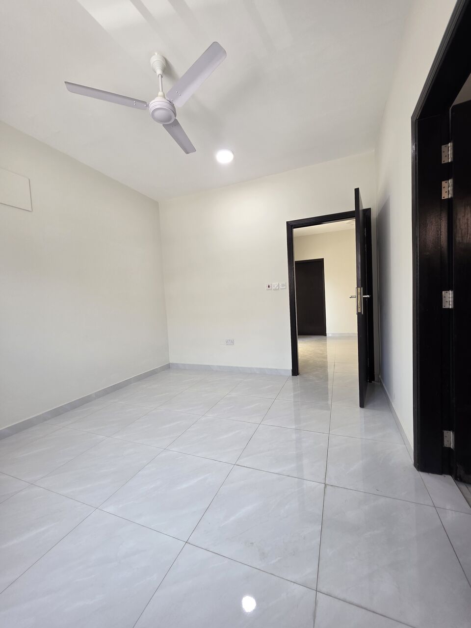 Adliya, Apartments, Flats, Houses & Villas, BHD 180/month,  1 BR,  #2BATHROOM Hall Kitchen Without Electricity Balcony Car Parking Brand New Building