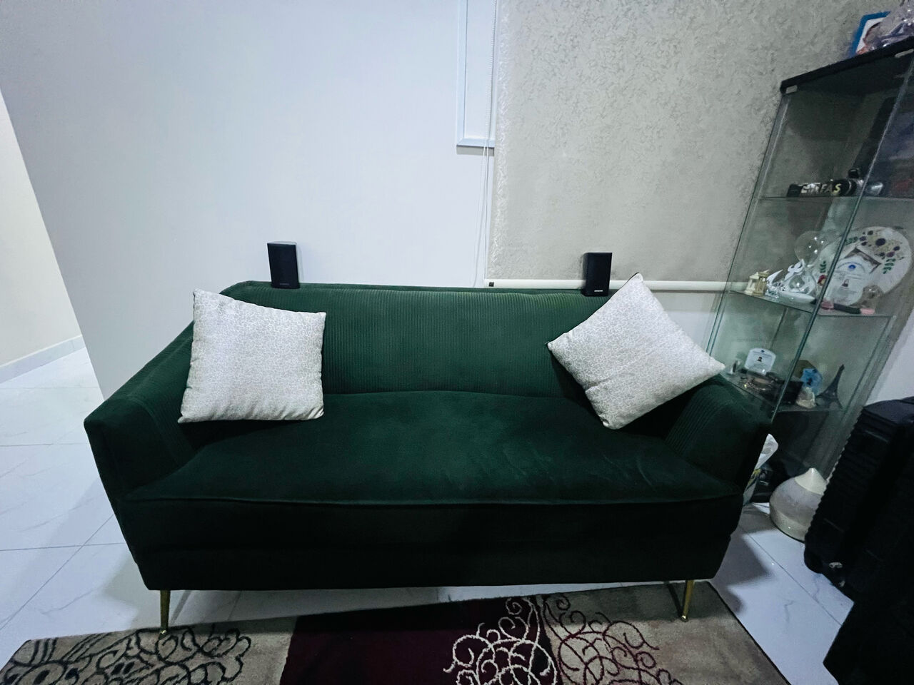 Thuqbah, Furniture, SAR 850,  7 Seater Sofa Set With T Poy