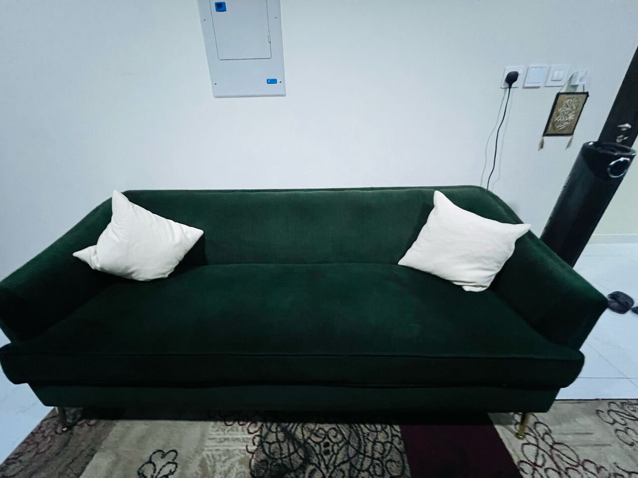 Thuqbah, Furniture, SAR 850,  7 Seater Sofa Set With T Poy