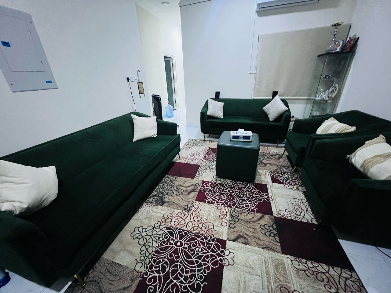 Thuqbah, Furniture, SAR 850,  7 Seater Sofa Set With T Poy