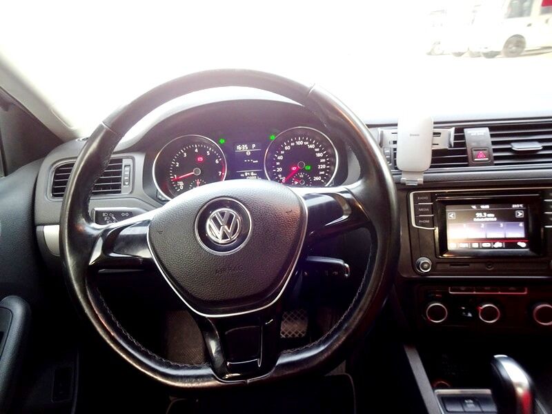 Zinj, Vehicles, Cars & Trucks , BHD 2600,  Volkswagen Jetta,  2016,  Automatic,  108000 KM,  Excellent Condition, Eng. 2.0Ltrs, Expat Used - Quick Sale