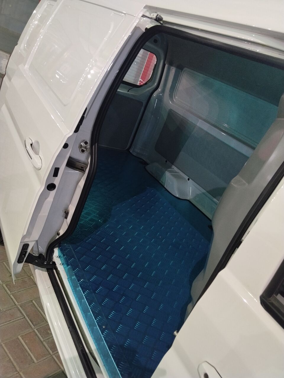 Khobar, Travel, Materials Pickup And Delivery Services, Hiace Van